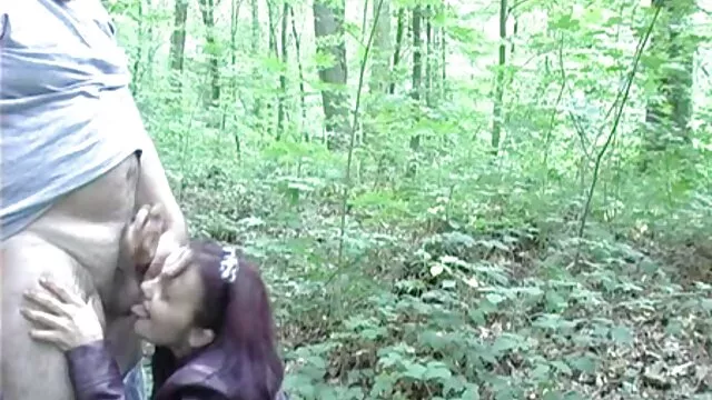 Piszkos csoportos szexorgia harisnyás shemale-ekkel piroska porno