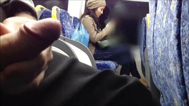 Karcsú lány Bianka Pureheart szopást ad és kemény öregsex rúdon lovagol
