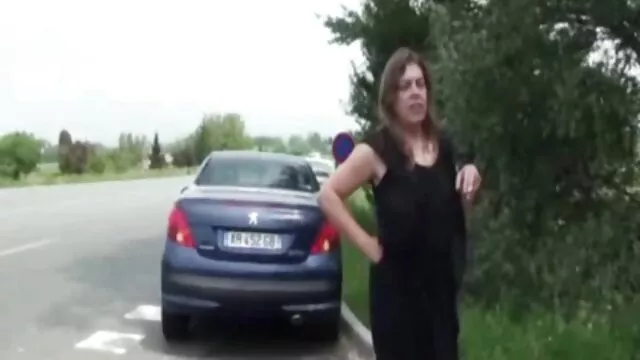 Buxom holló hajú shemale száj fucks neki félénk fiú durva napi ingyen sex